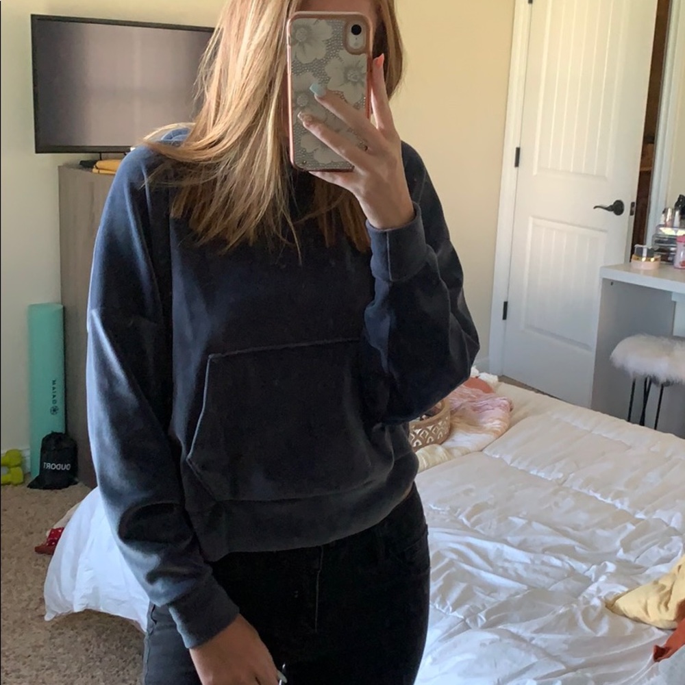 velvet cropped hoodie